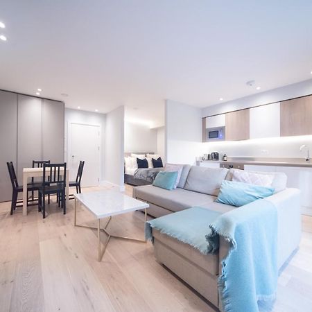 Chic Studio W/ Balcony - Newly Refurbished Apartment London Luaran gambar